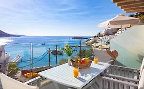 Molos Apartments Loutro